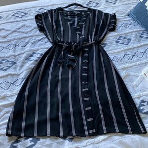 Luxology black with white stripe dress🩷